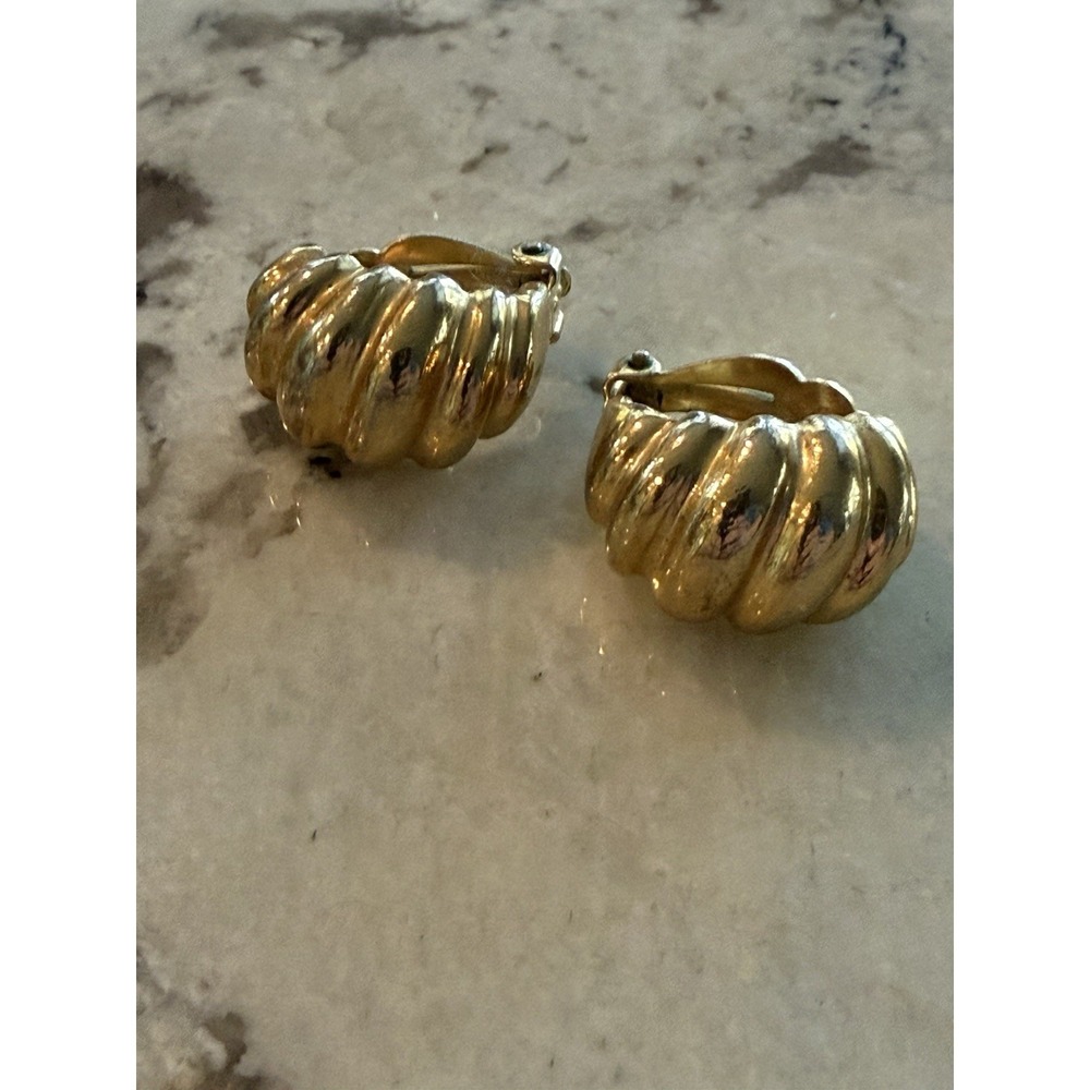 Vintage Erwin Pearl Clip On Earrings Gold Tone Shrimp Huggie Signed